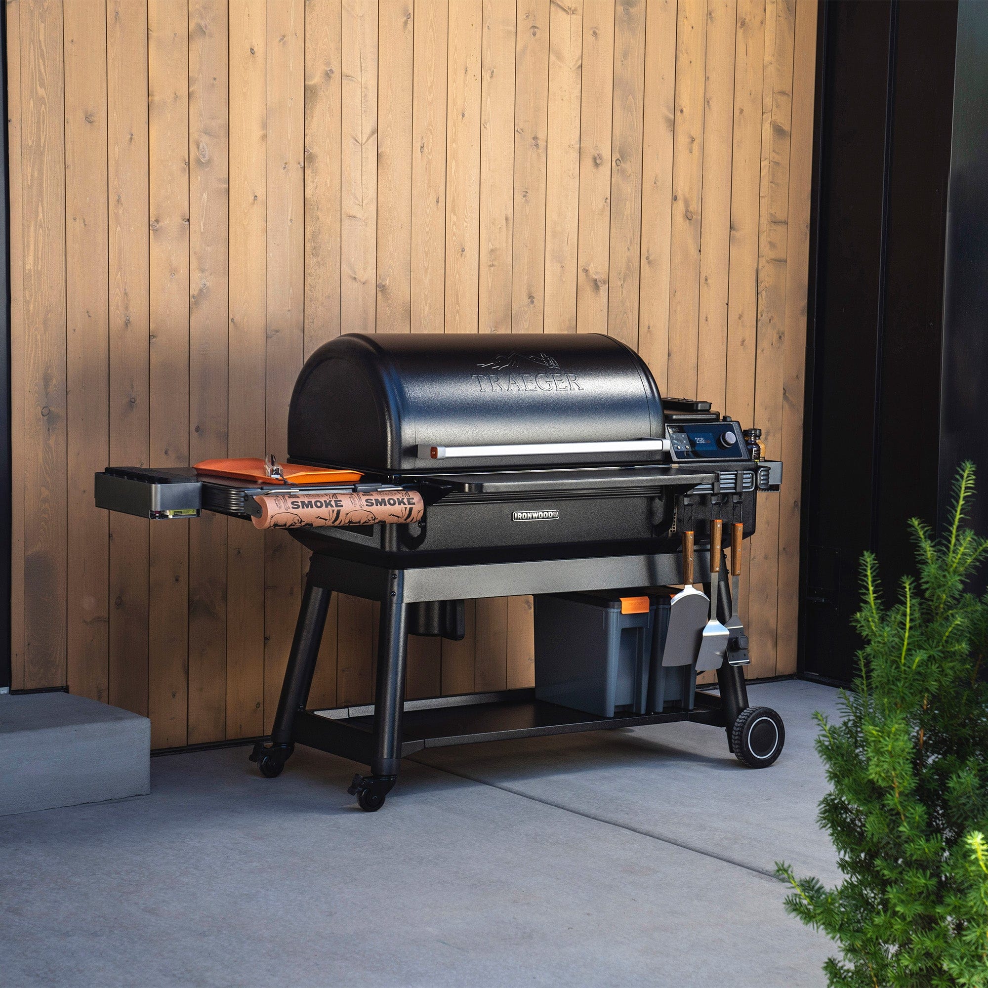 Traeger Canada Traeger Ironwood XL Pellet Grill (NEW 2023 Model) - TFB93RLGC TFB93RLGC Barbecue Finished - Pellet 634868938764